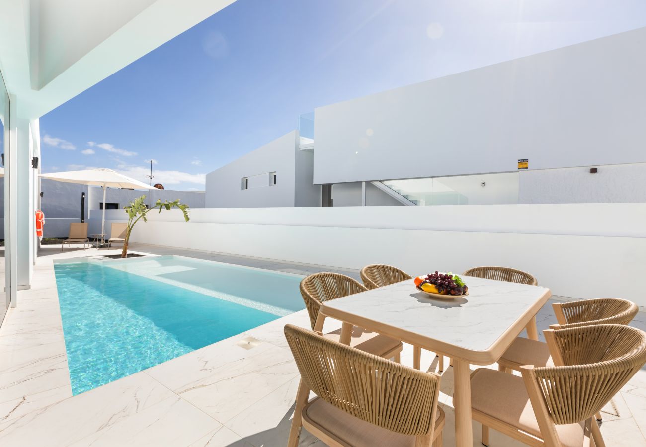 Villa en Charco del Palo - Villa Coralina by Escape Home