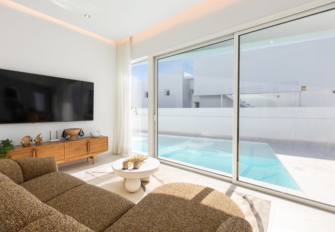 Villa en Charco del Palo - Villa Coralina by Escape Home