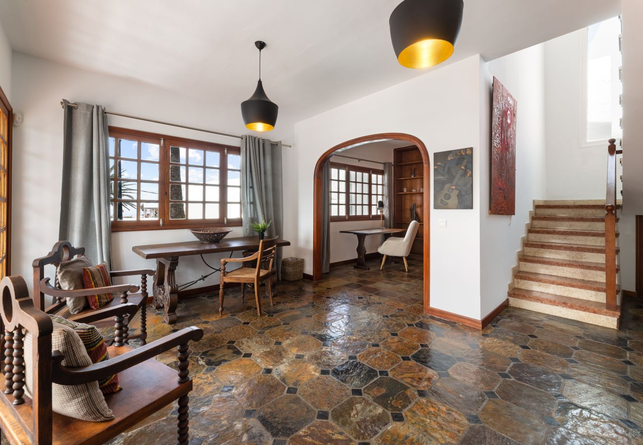 Villa en Tinajo -  Santa Rosa Tinajo by Escape Home 