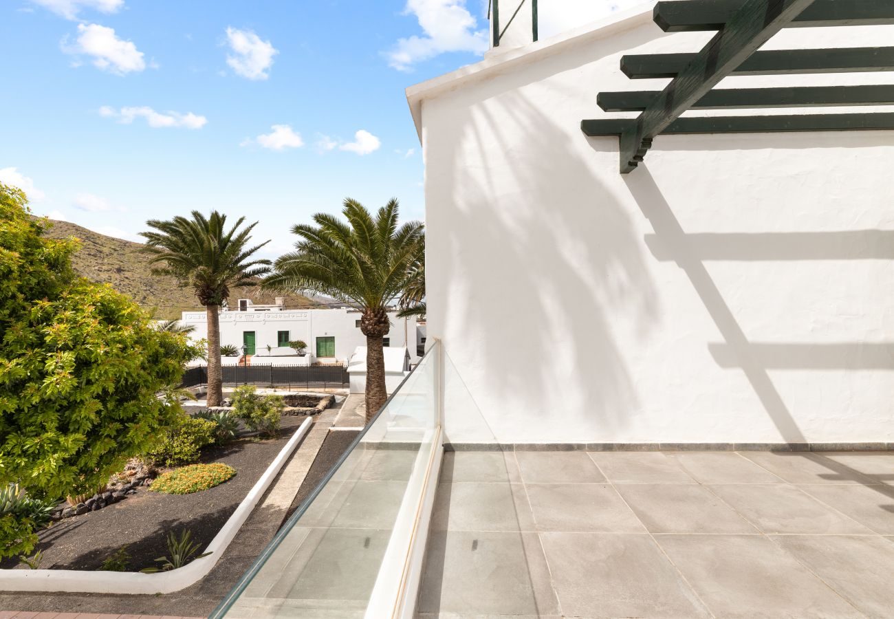 Villa en Tinajo -  Santa Rosa Tinajo by Escape Home 