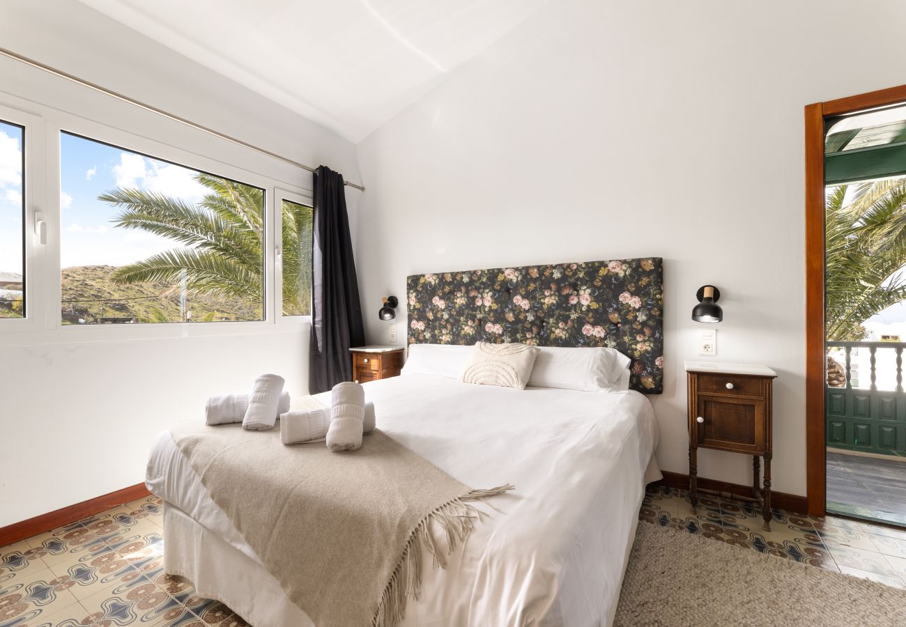 Villa en Tinajo -  Santa Rosa Tinajo by Escape Home 