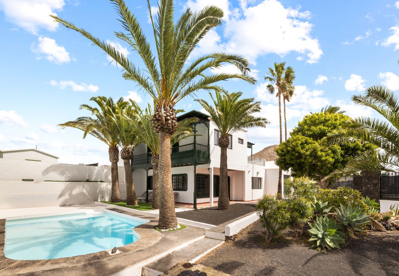 Villa en Tinajo -  Santa Rosa Tinajo by Escape Home 