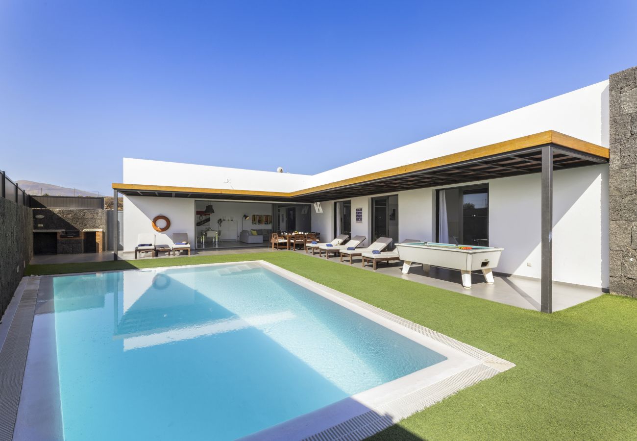 Villa en Puerto del Carmen - Casa Jimena by Escape Home