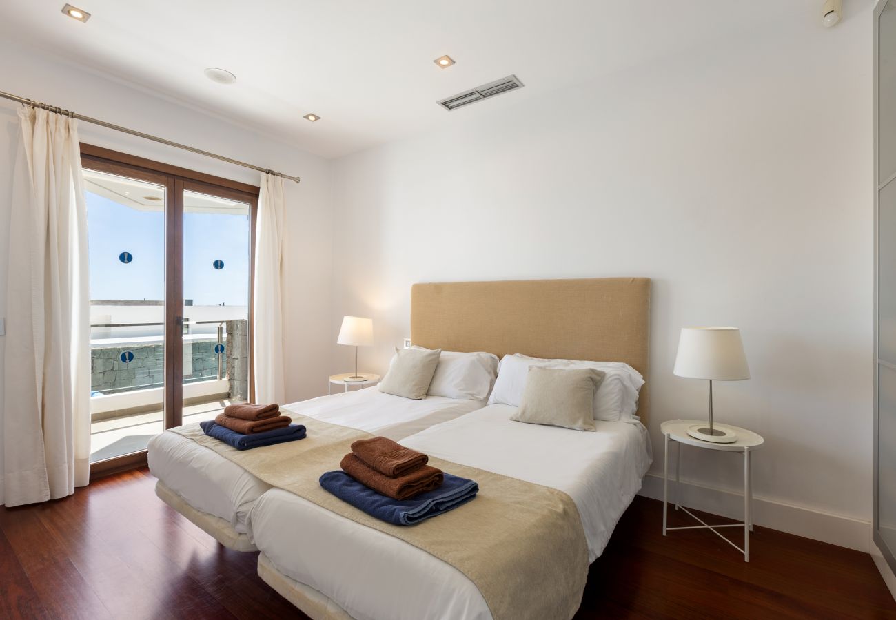 Villa en Puerto Calero - Casa Carlota by Escape Home