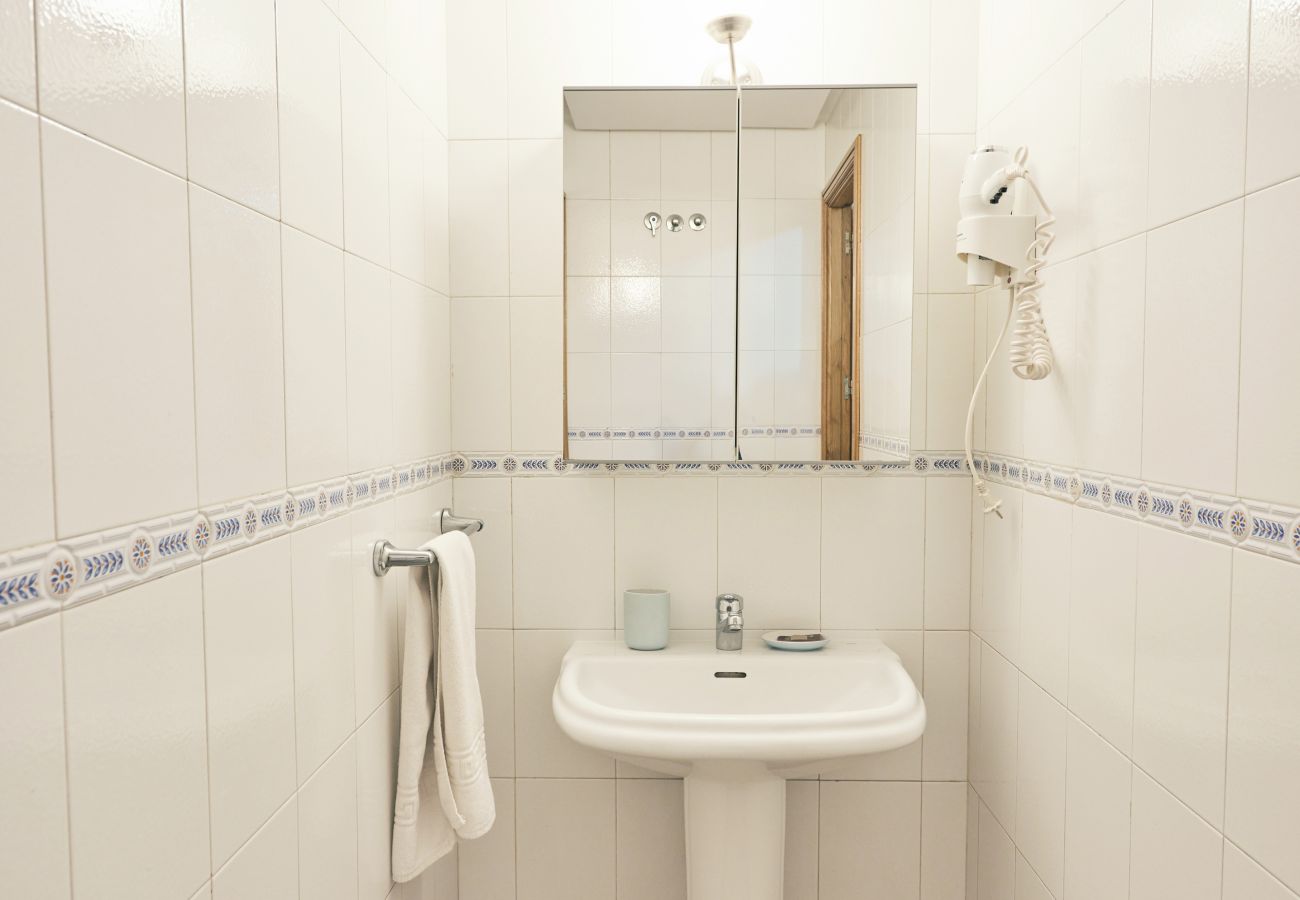 Apartamento en Madrid - Santa Rosa Madrid 204 by Escape Home