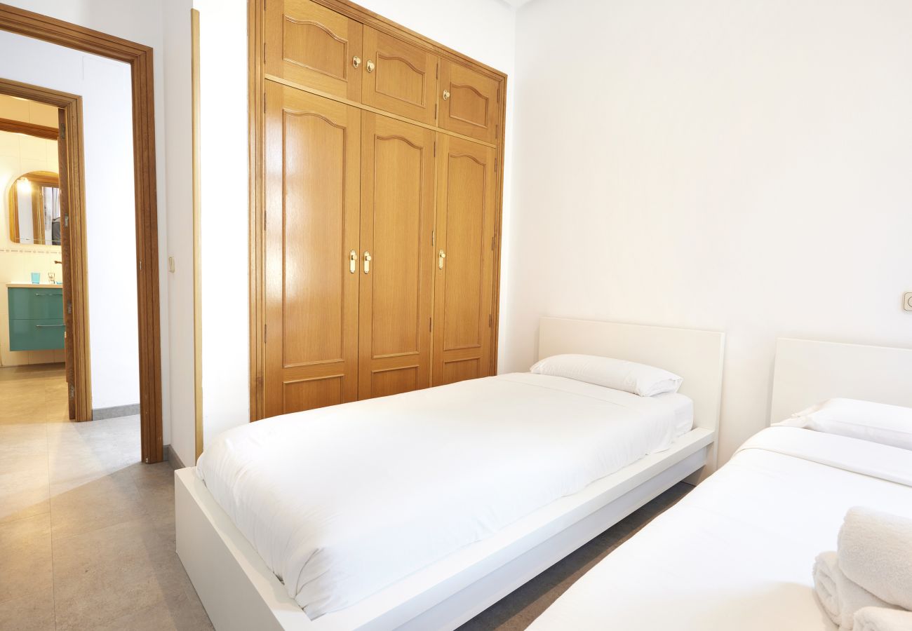 Apartamento en Madrid - Santa Rosa Madrid 204 by Escape Home