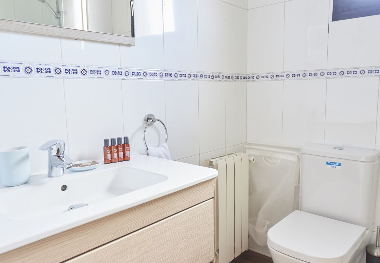 Apartamento en Madrid - Santa Rosa Madrid 304 by Escape Home 