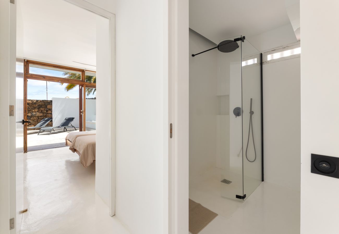 Casa en Puerto del Carmen - Costa Mera Duplex by Escape Home