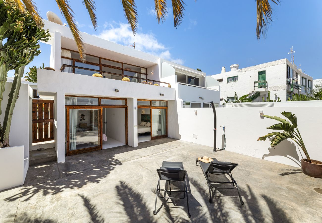 Casa en Puerto del Carmen - Costa Mera Duplex by Escape Home