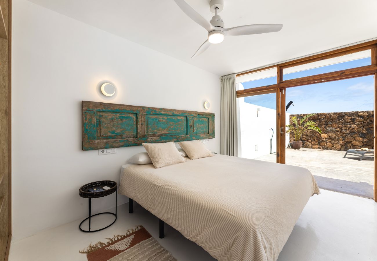 Casa en Puerto del Carmen - Costa Mera Duplex by Escape Home
