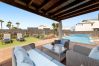 Villa en Playa Blanca - Villa Zafiro 10 by Escape Home