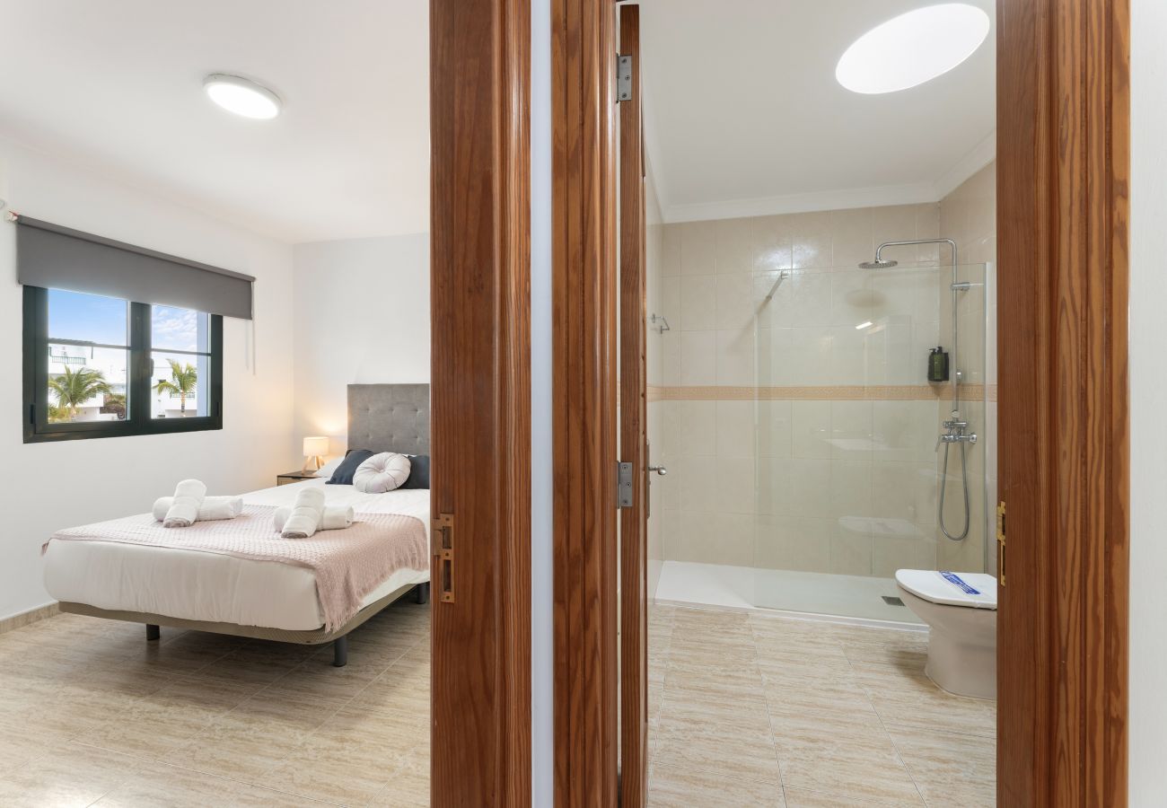 Villa en Puerto del Carmen - Arpon Santa Rosa 3 by Escape Home
