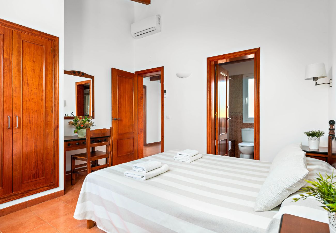 Villa in Cap d´Artruix - Villas Begonias by Escape Home Villa in Cap d´Artruix - Villas Begonias by Escape Home