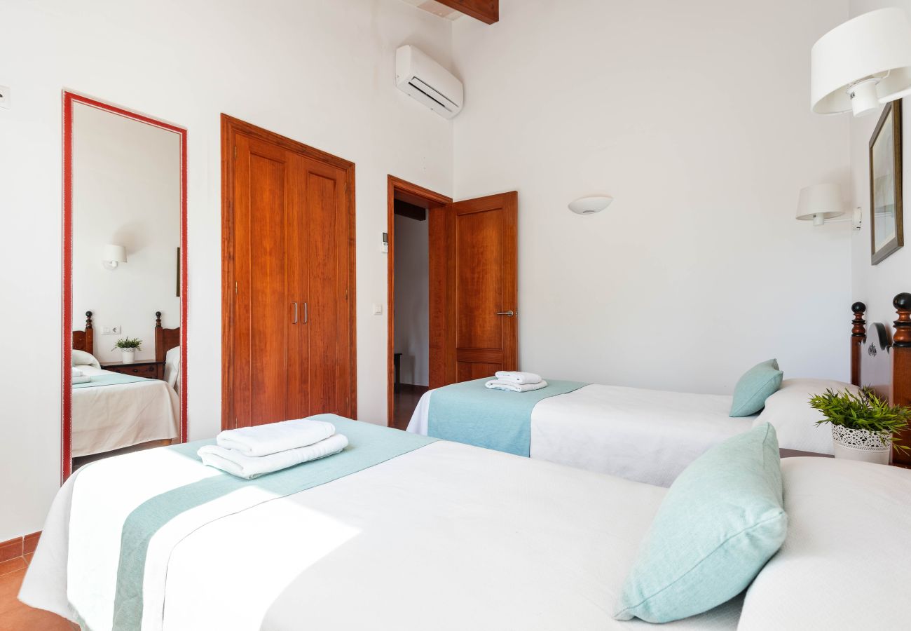 Villa in Cap d´Artruix - Villas Begonias by Escape Home Villa in Cap d´Artruix - Villas Begonias by Escape Home