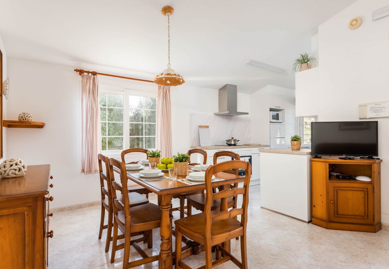 Villas Galdana Palms by EscapeHome, Dining room Dining room