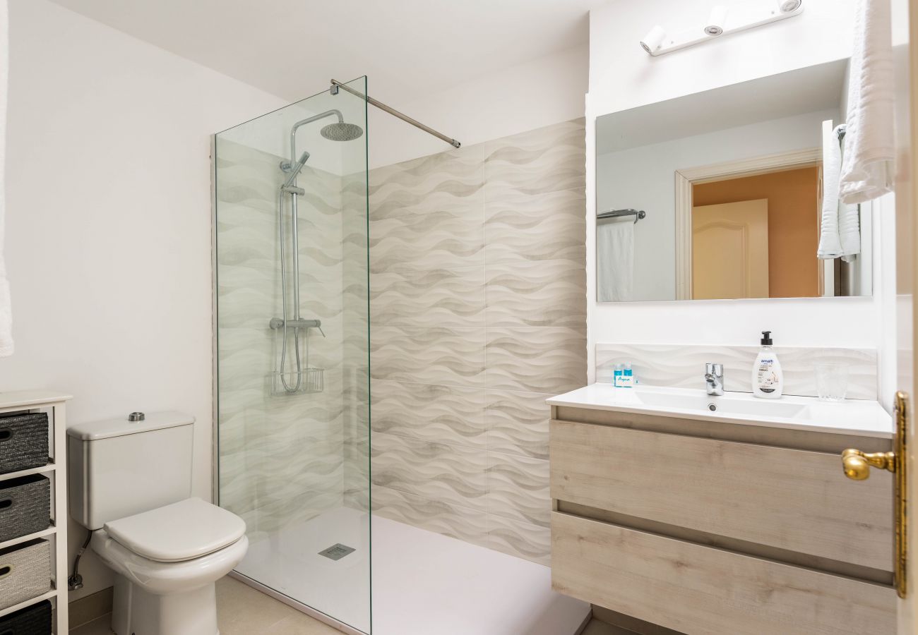 Villas Galdana Palms by EscapeHome, Bathroom Bathroom