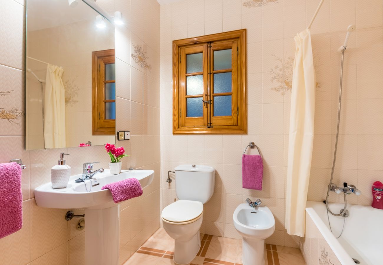 Villa Lali by EscapeHome, Bathroom Bathroom