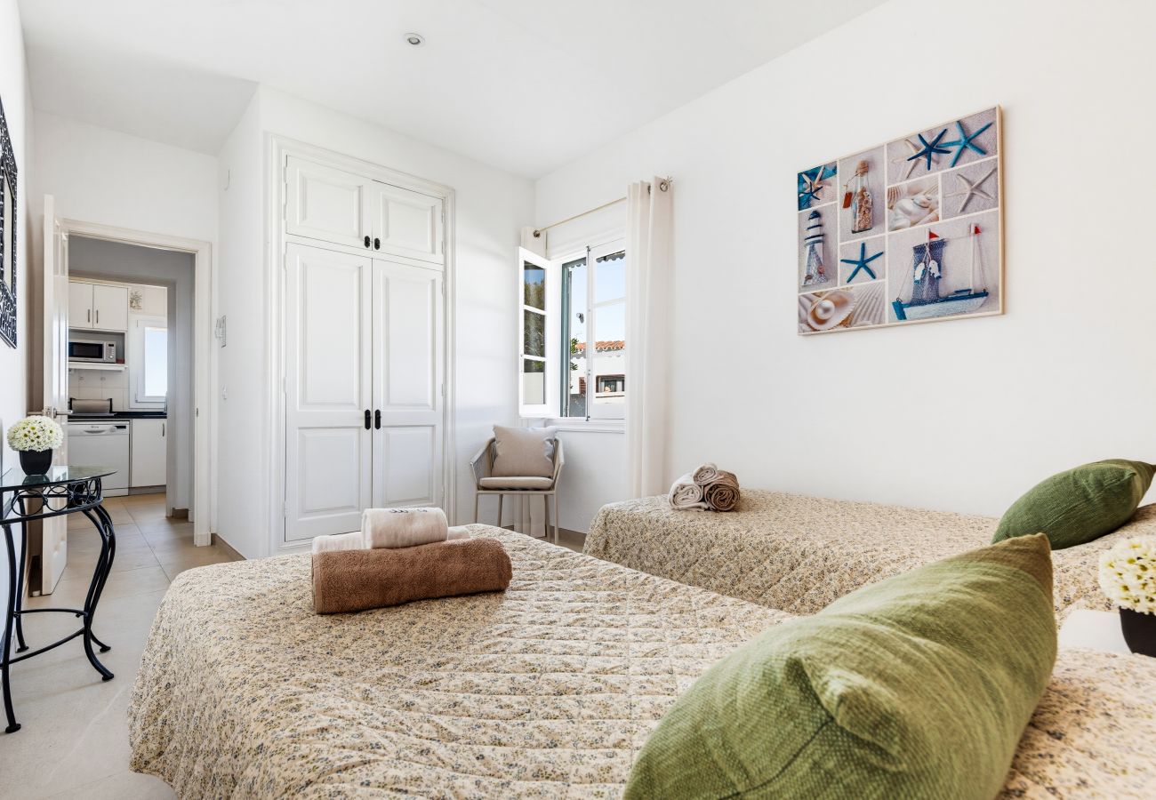 Villa in Arenal d´en Castell - Villa Mar Azul by Escape Home