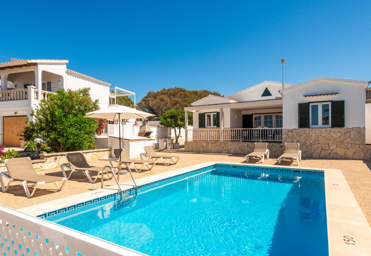 Villa in Arenal d´en Castell - Villa Mar Azul by Escape Home