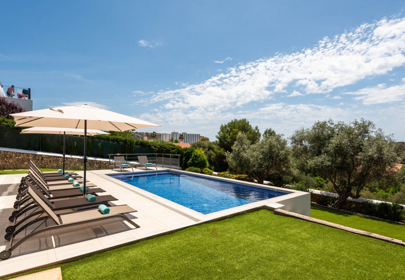 Villa in Son Bou - Villa Paradise by Escape Home