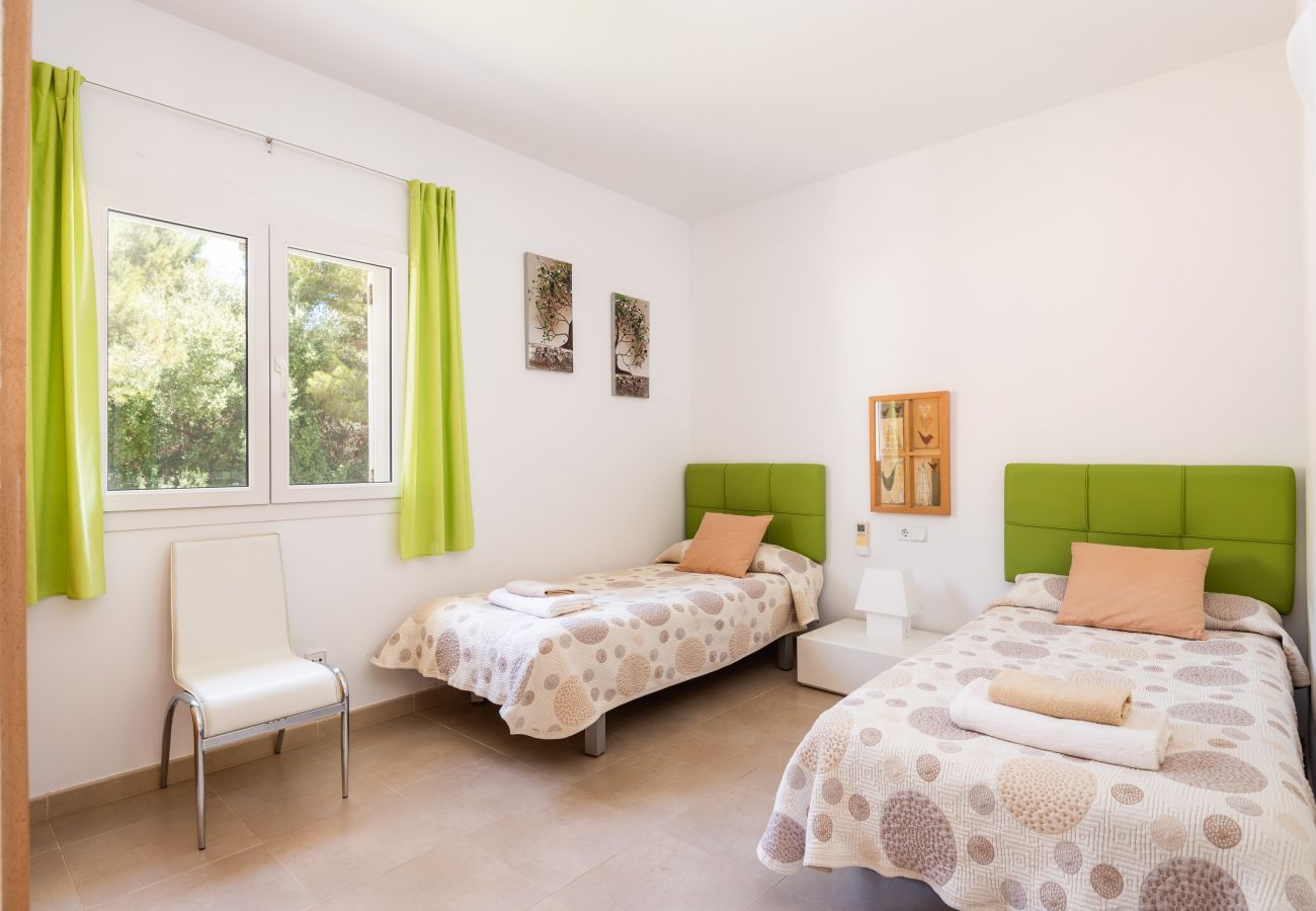 Villa in Es Mercadal - Villa Arual by Escape Home