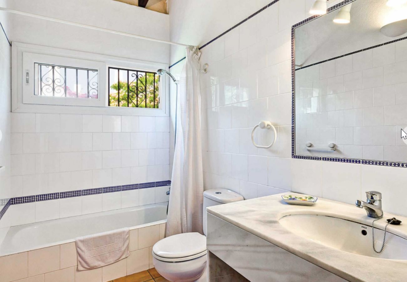 Villa in Binibeca - Villa Sonrisa by Escape Home