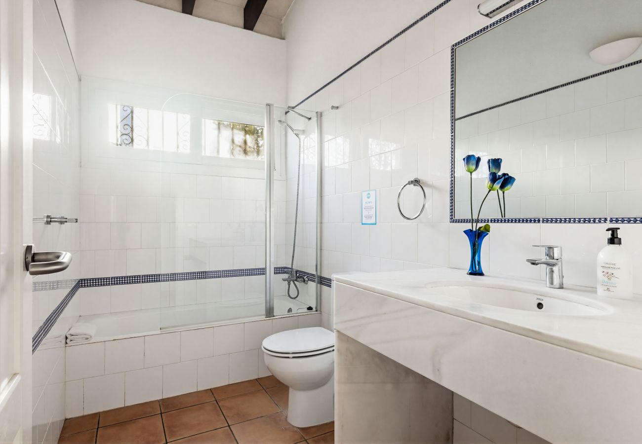 Villa in Binibeca - Villa Sonrisa by Escape Home