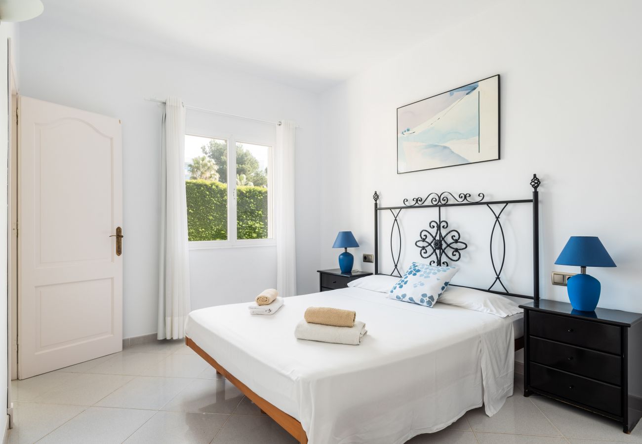 Villa in Cala Blanca - Villa Moll Moll by Escape Home