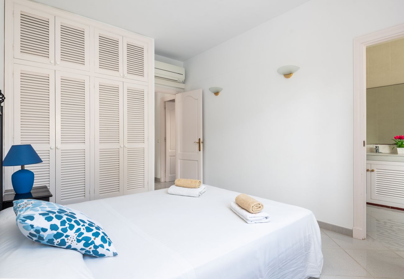 Villa in Cala Blanca - Villa Moll Moll by Escape Home