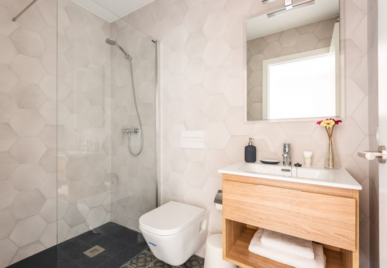Villa La Plaza by EscapeHome, Bathroom Bathroom