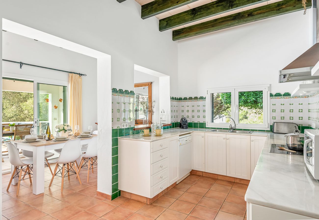 Es Torrent Verd by EscapeHome, Kitchen  Kitchen