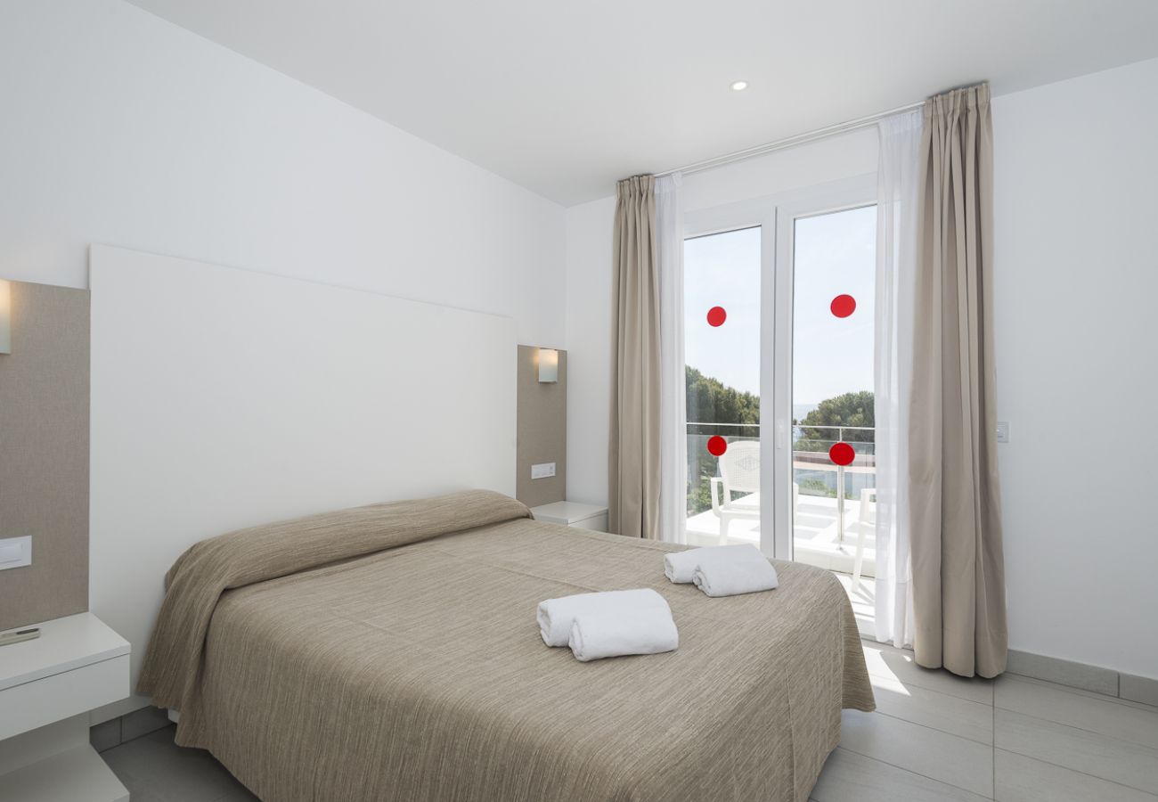 Villa in Cala´n Bosch - Villa Tomi by Escape Home