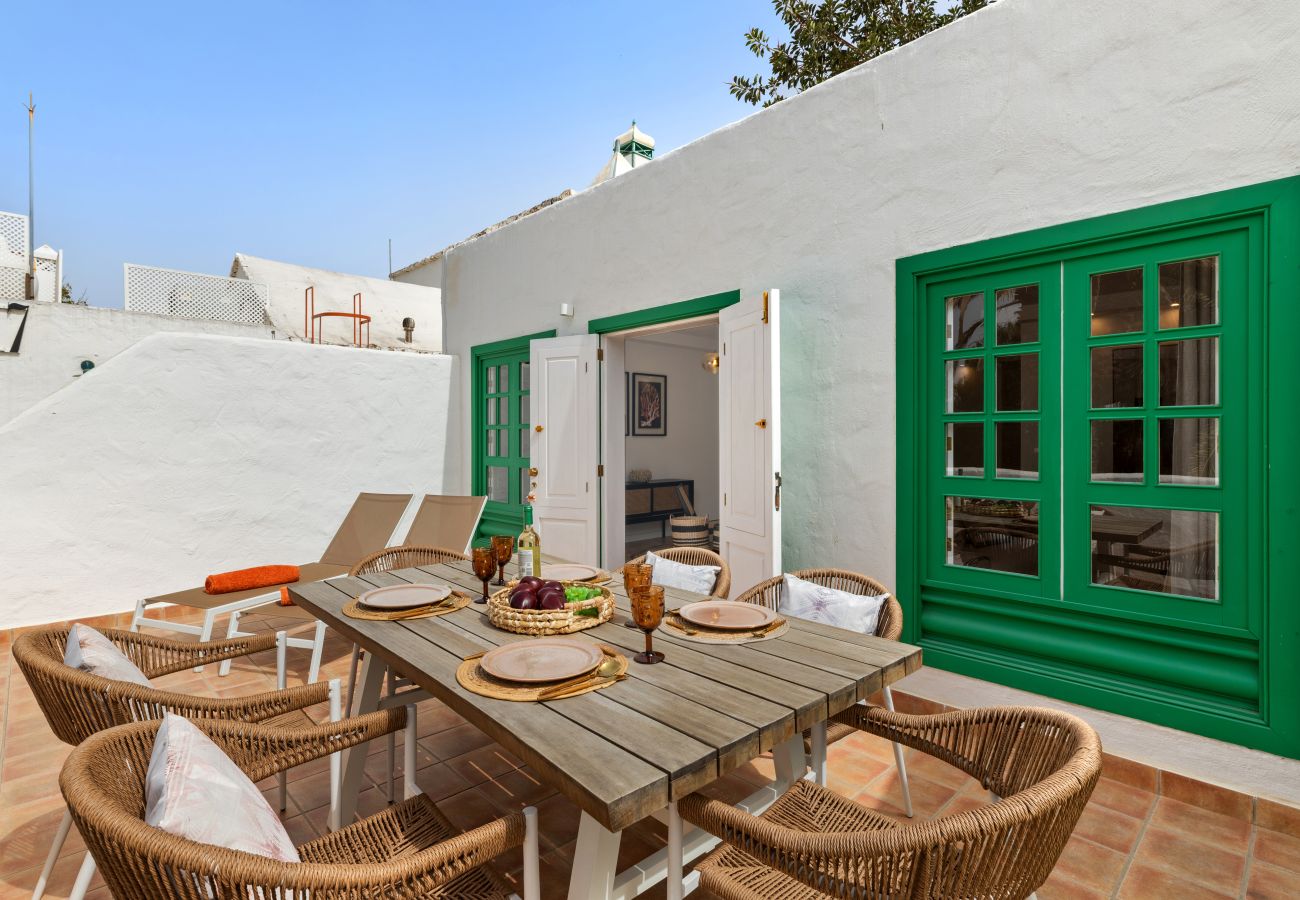 Apartment in Costa Teguise - Oasis del Marinero by EscapeHome