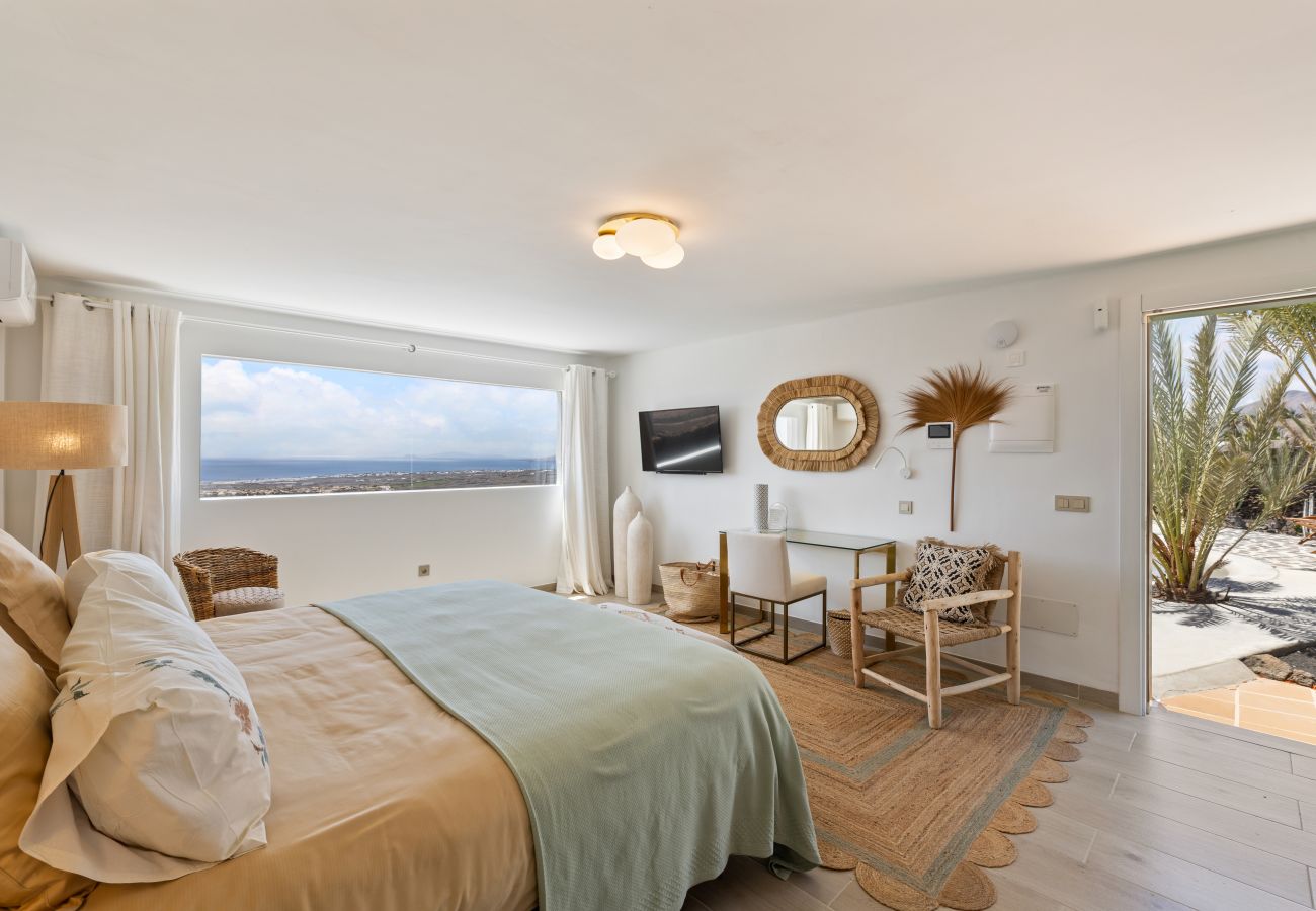 Villa in Tías - Villa Los Aljibes by Escape Home