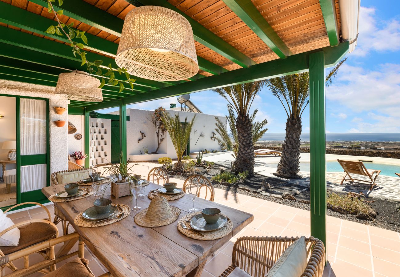 Villa in Tías - Villa Los Aljibes by Escape Home