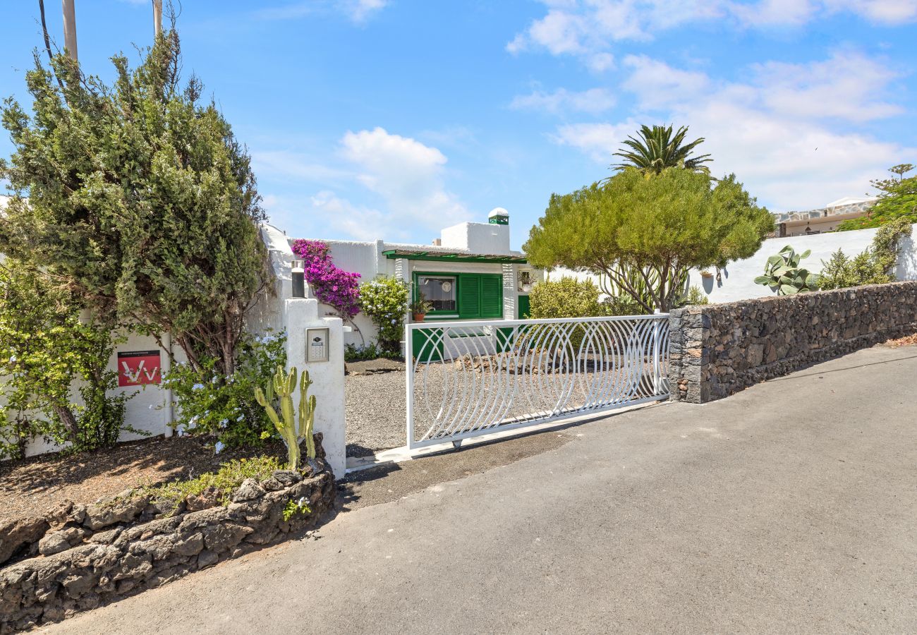 Villa in Tías - Villa Los Aljibes by Escape Home