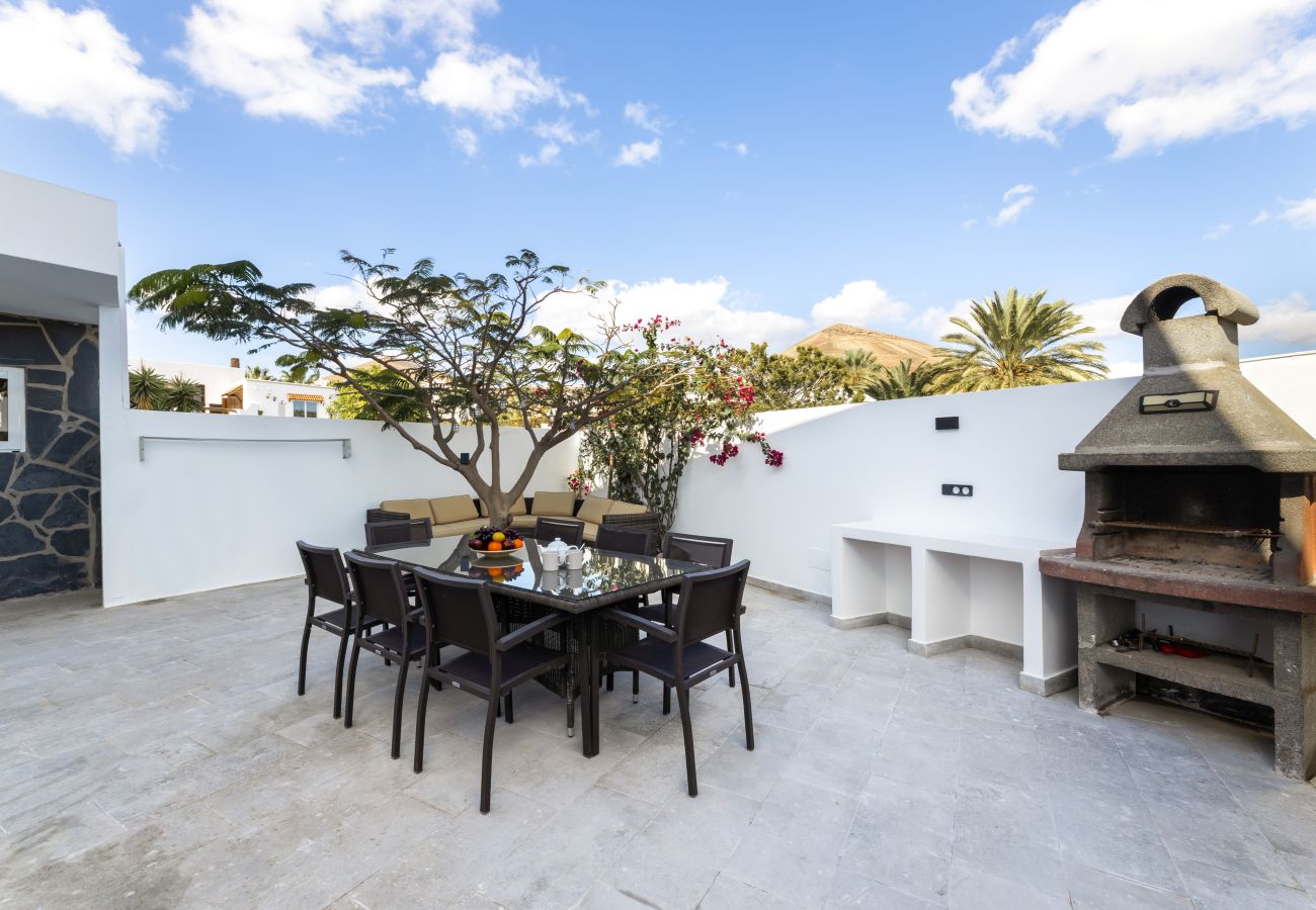 Villa in Tías - Casa Alma by Escape Home