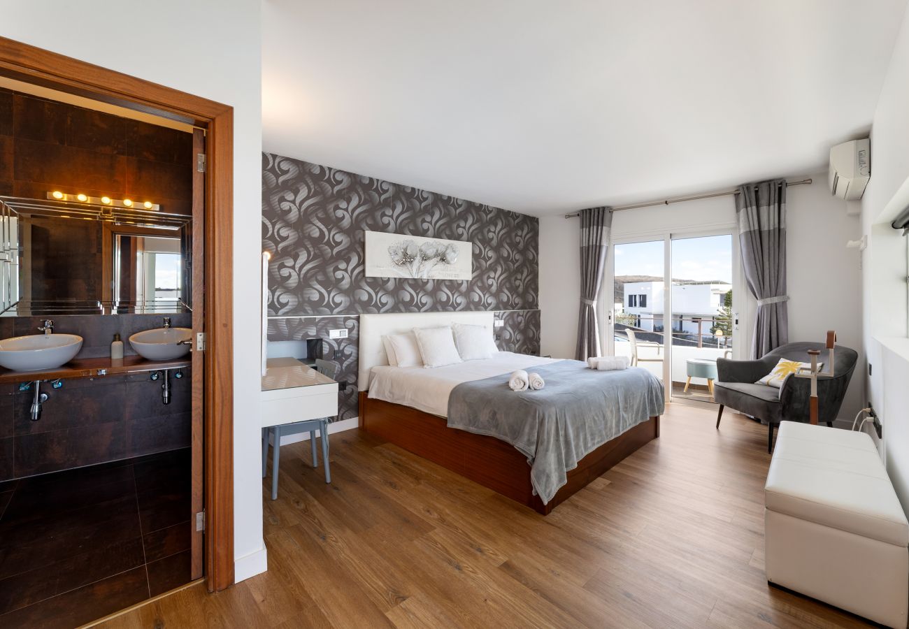 Villa in Tías - Casa Alma by Escape Home