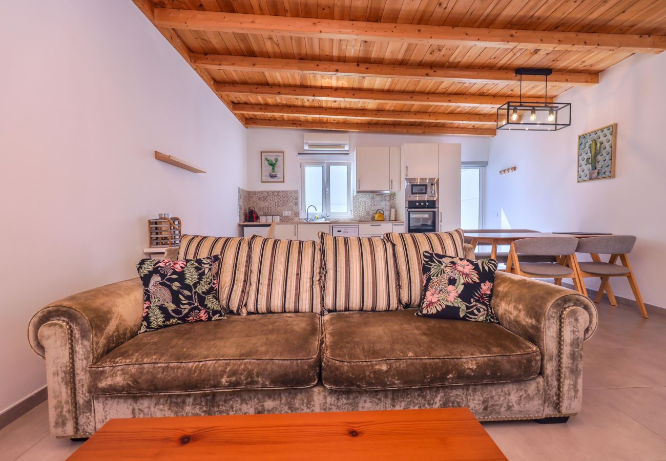 Apartment in Tías - Apartamento Alma 2 by Escape Home 