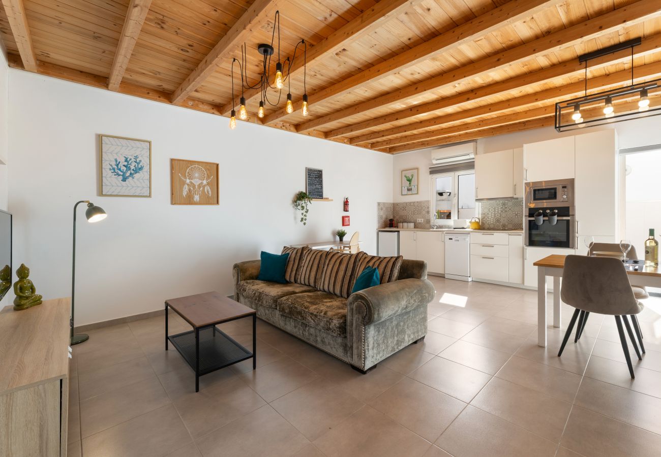 Apartment in Tías - Apartamento Alma 2 by Escape Home 