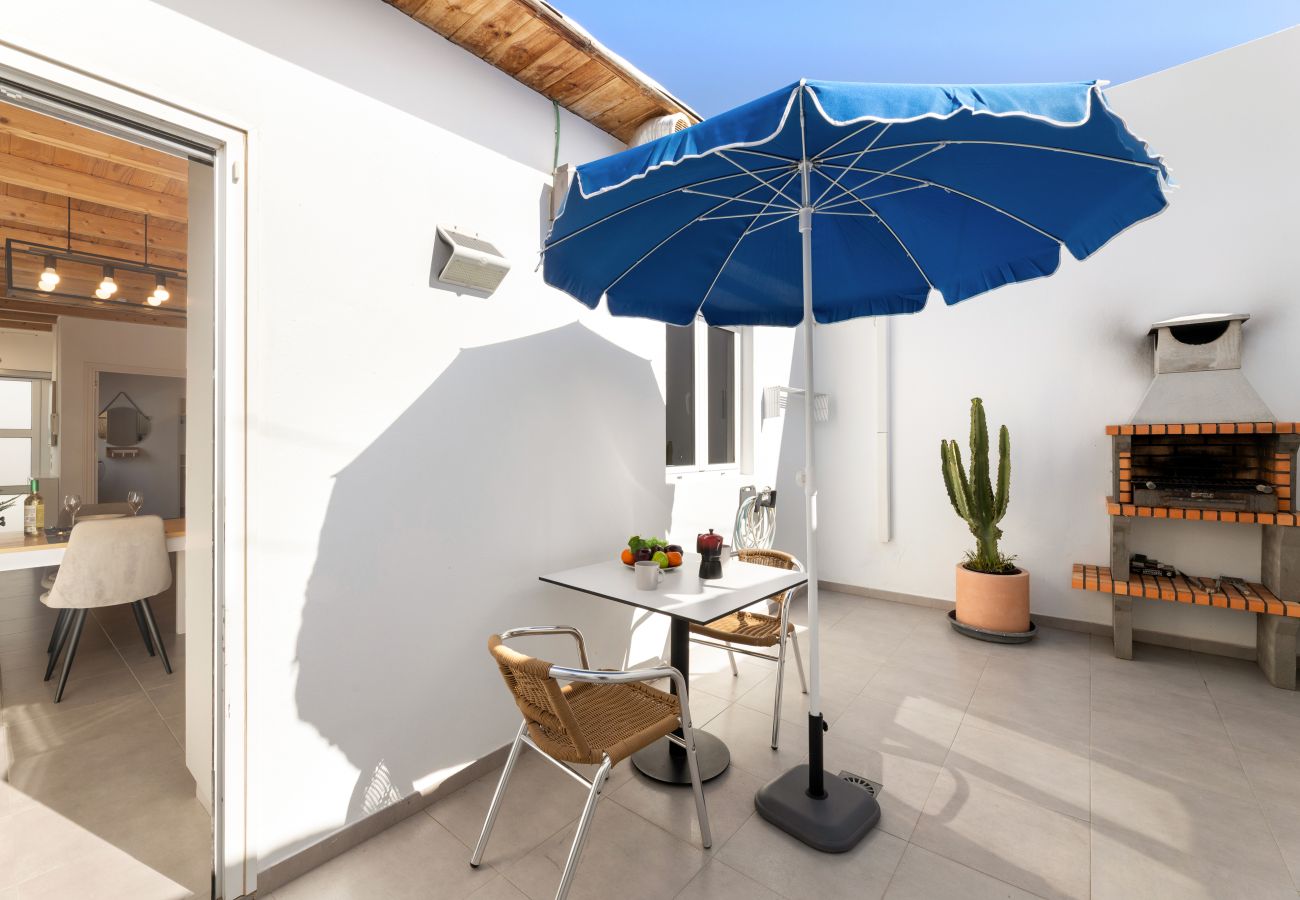 Apartment in Tías - Apartamento Alma 2 by Escape Home 