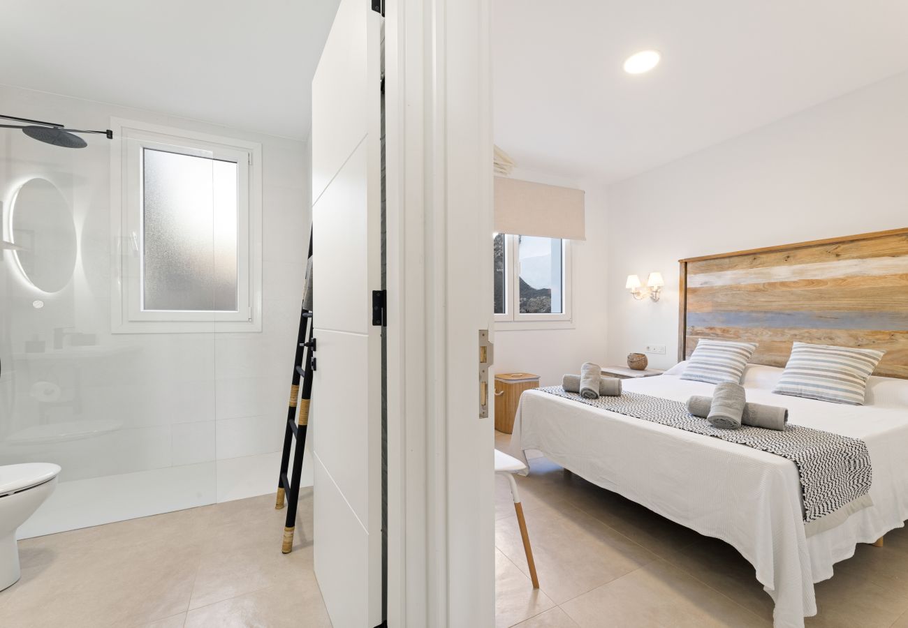 Apartment in Arrieta  - Ocean Confort (PBD) by Escape Home 