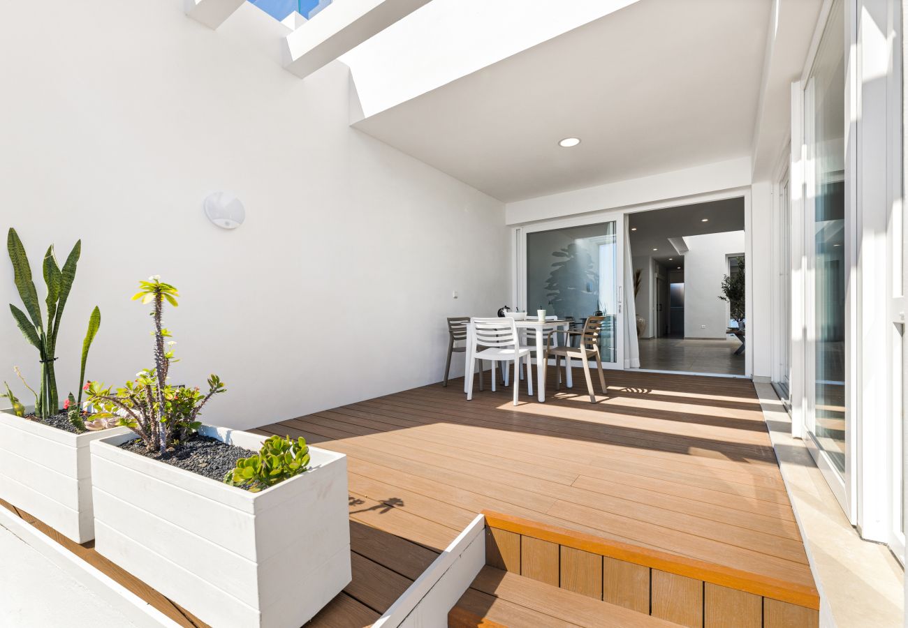 Apartment in Arrieta  - Ocean Confort (PBD) by Escape Home 