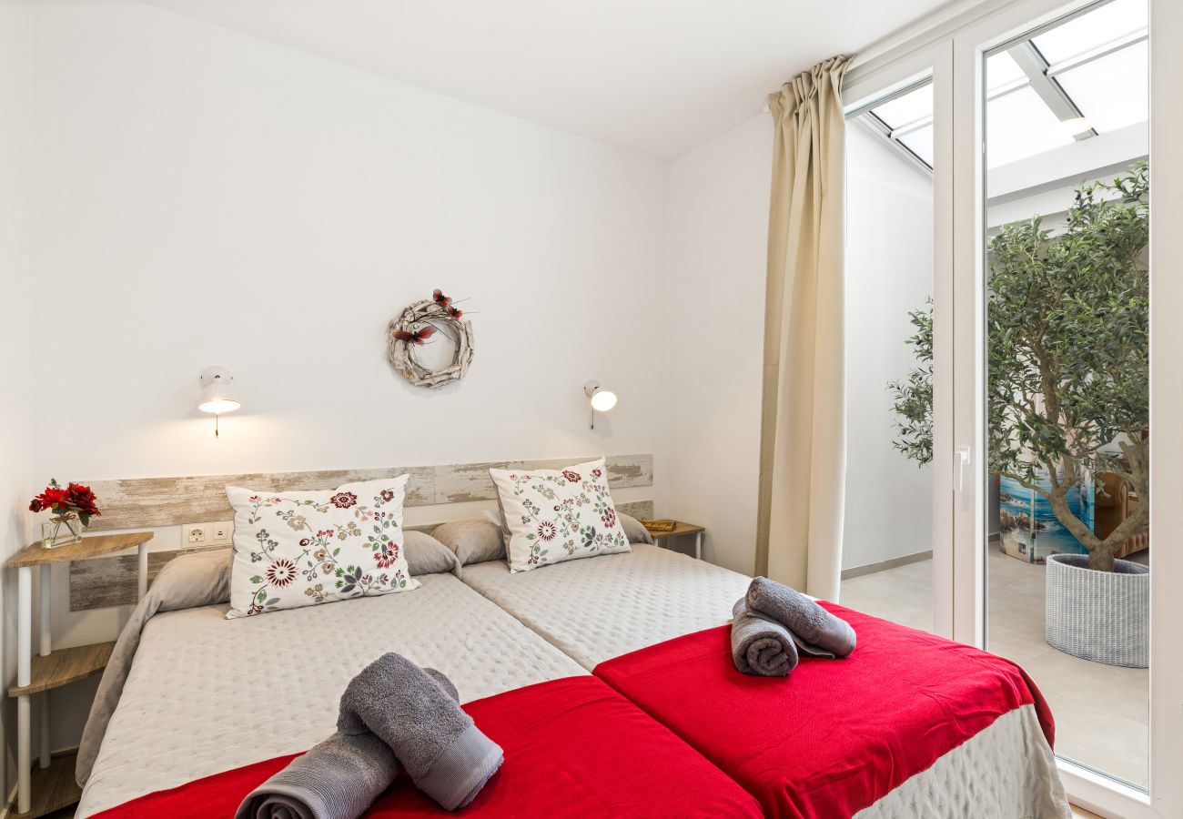 Apartment in Arrieta  - Ocean Confort (PBD) by Escape Home 
