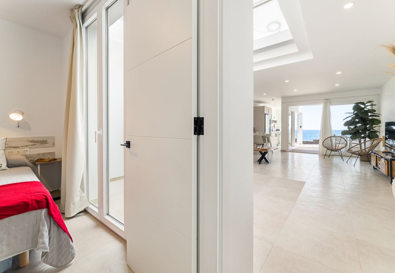 Apartment in Arrieta  - Ocean Confort (PBD) by Escape Home 