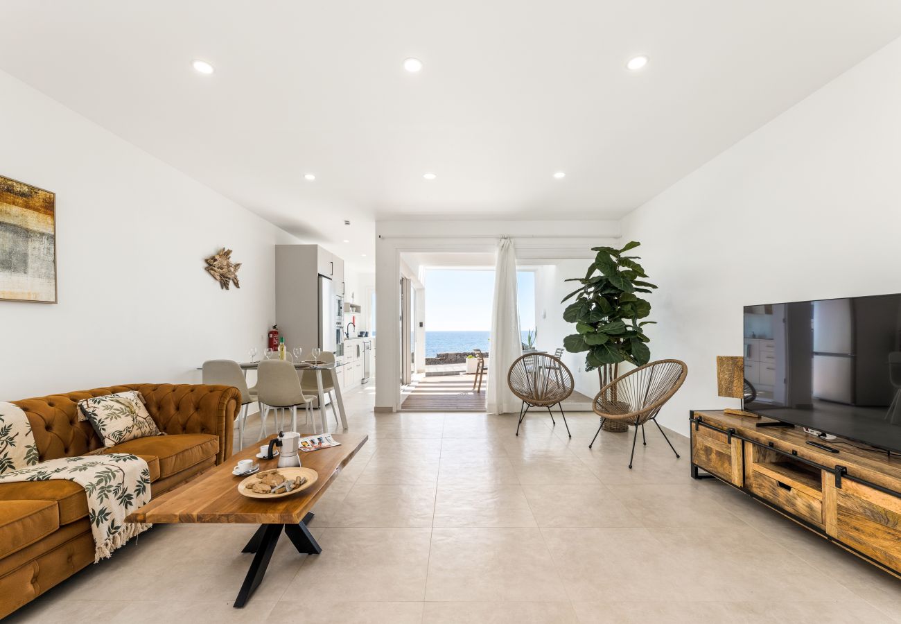 Apartment in Arrieta  - Ocean Confort (PBD) by Escape Home 