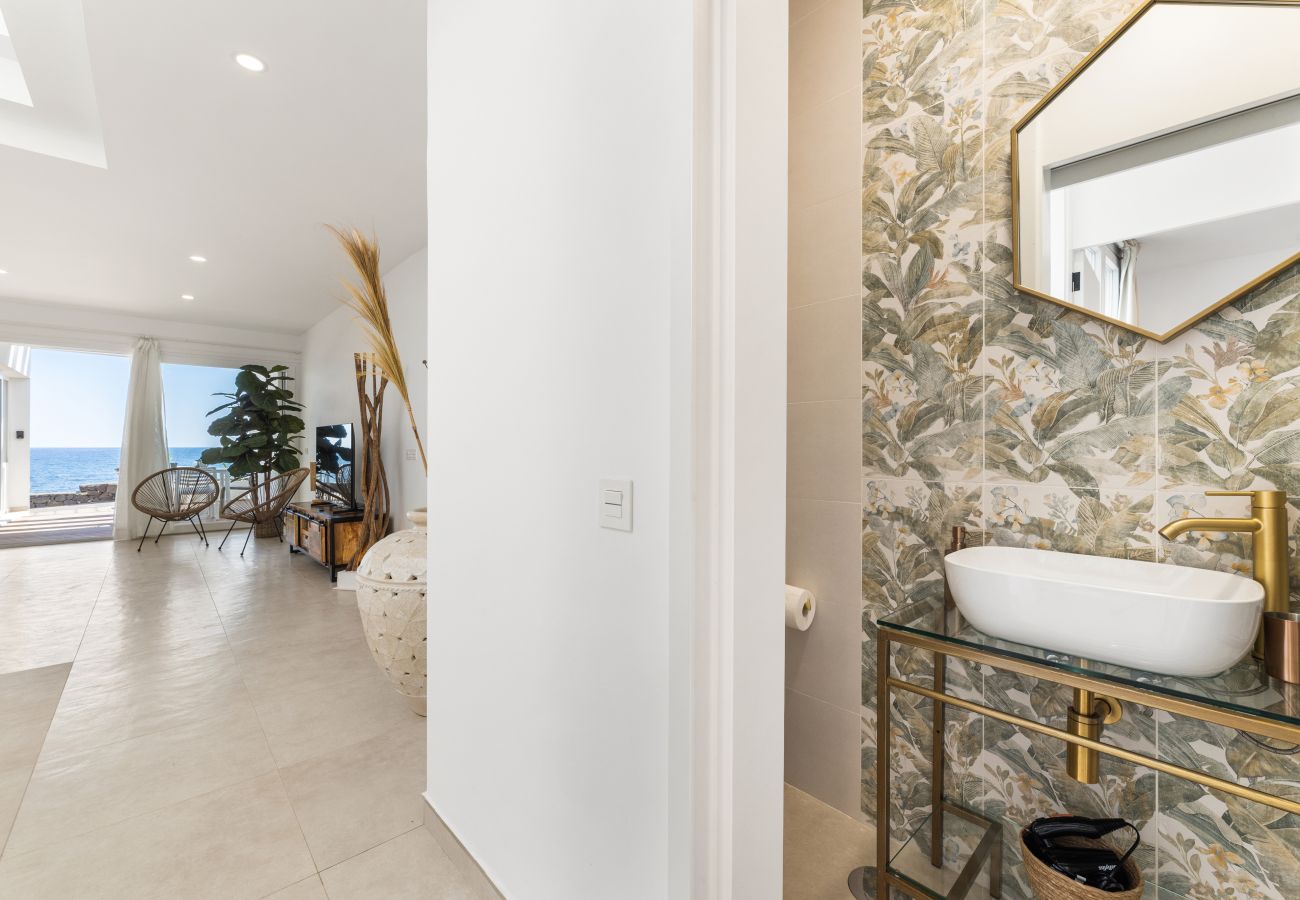Apartment in Arrieta  - Ocean Confort (PBD) by Escape Home 