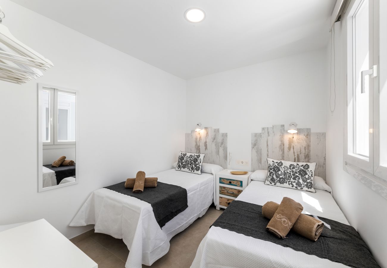 Apartment in Arrieta  - Ocean Confort (PAD) 