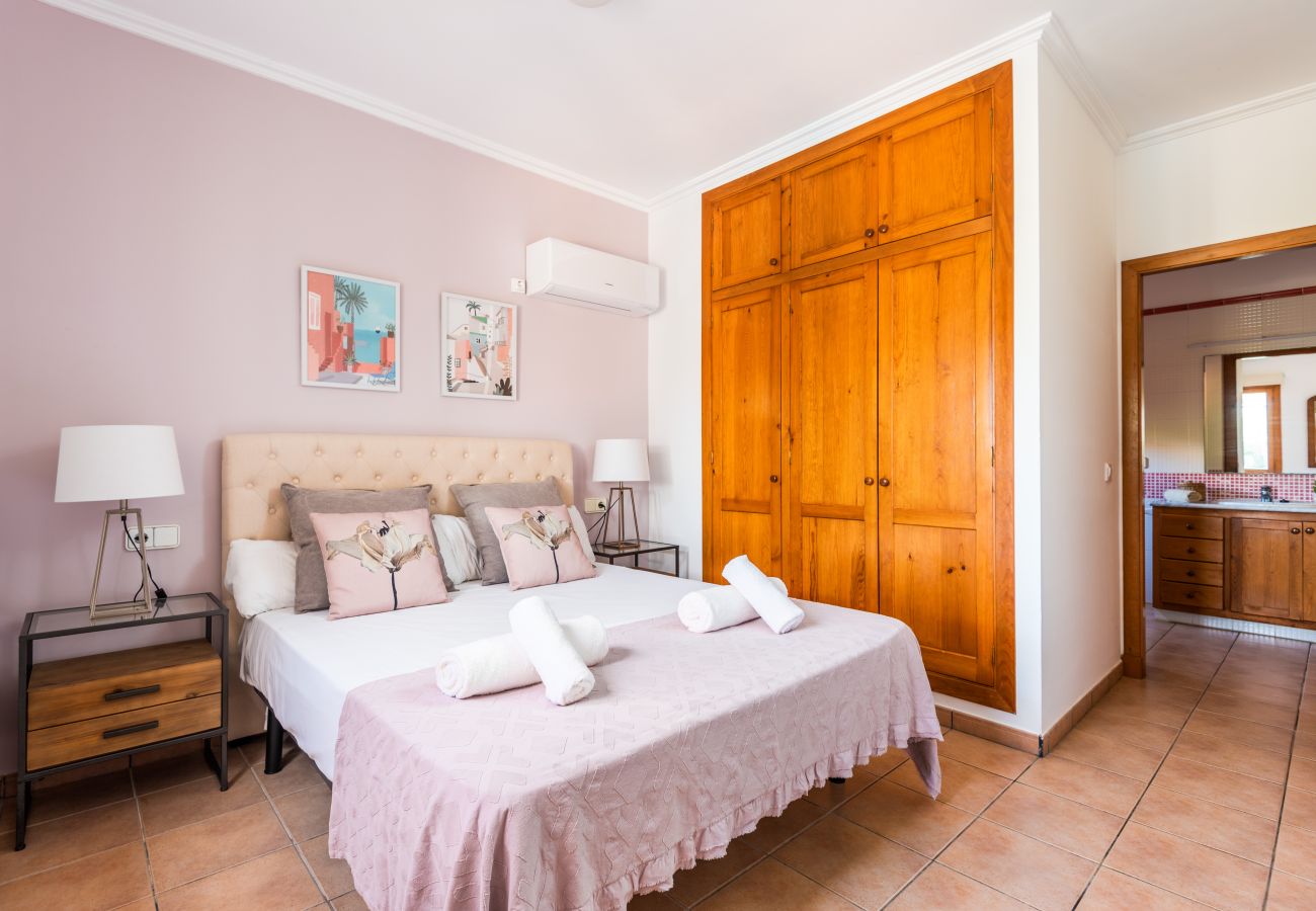 Villa in Torre Solí Nou - Villa Nicolas by Escape Home