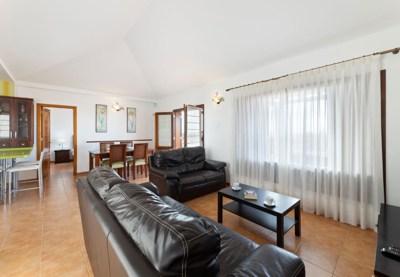 Villa in Playa Blanca - Casa Luna by Escape Home